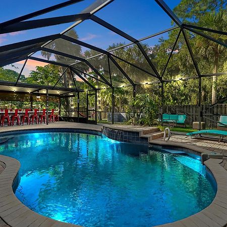 Вилла Poolside Cocoa Oasis W/ Tiki Bar! Frontenac Экстерьер фото