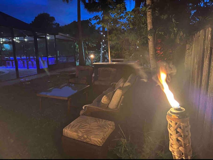 Вилла Poolside Cocoa Oasis W/ Tiki Bar! Frontenac Экстерьер фото